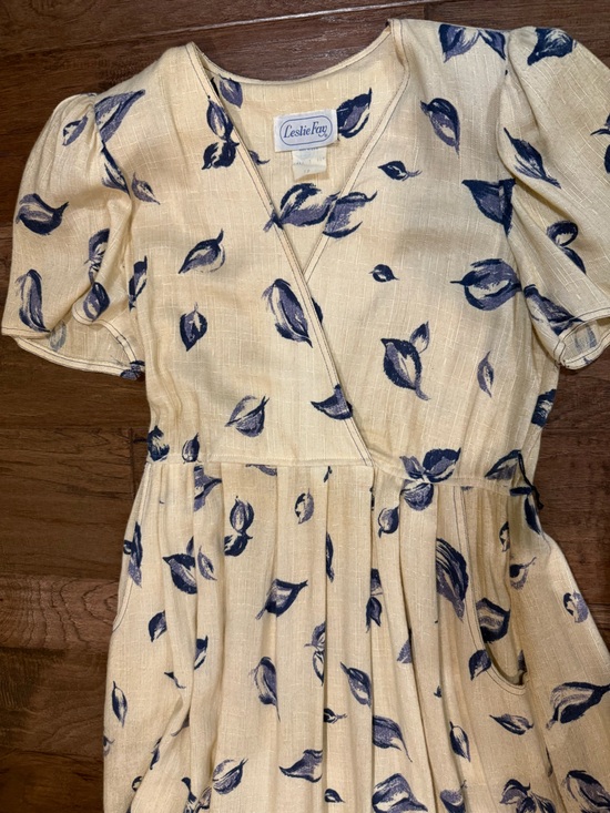 Leslie Fay Dresses & Skirts - Vintage Leslie Fay Blue Leaf Print Midi Dress W/ Union Tag- Cream & Navy Sz 10